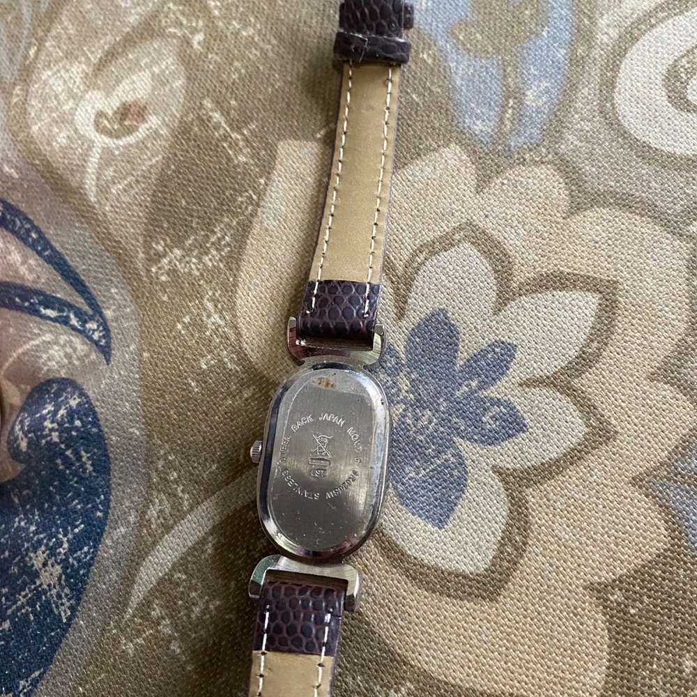Watch - Picture 2 of 2